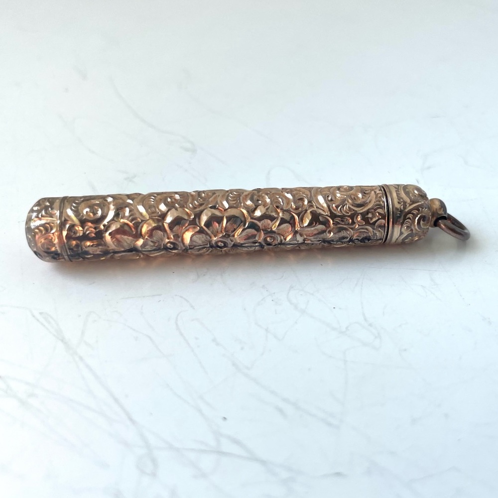 Rare Antique Victorian Gold Plated Repoussé Mechanical Pencil - Picture 5 of 14